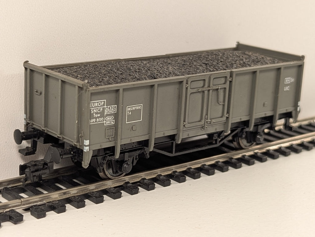 Fleischmann 5206 Gondola Wagon with Coal Load – SNCF – Epoch III