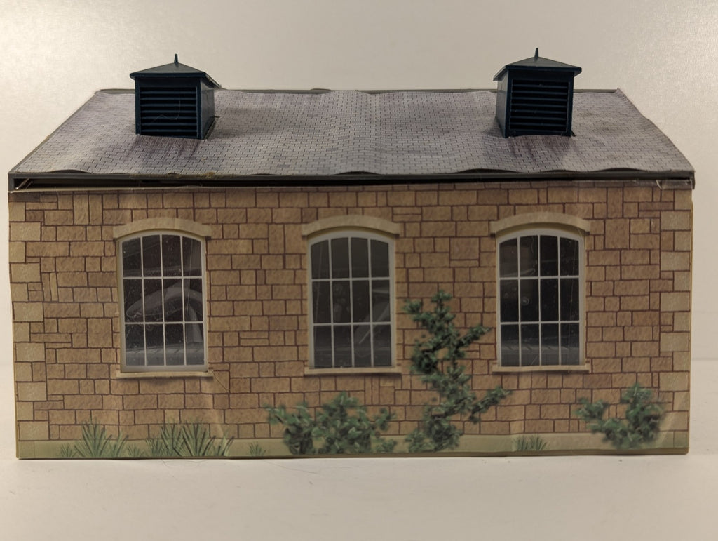 Hornby OO Gauge Goods Shed Building R460