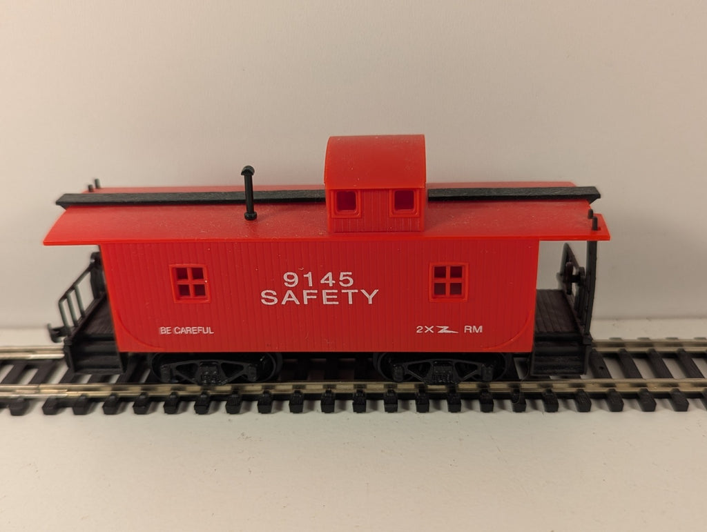 Model Power HO Scale Safety Caboose No.9145