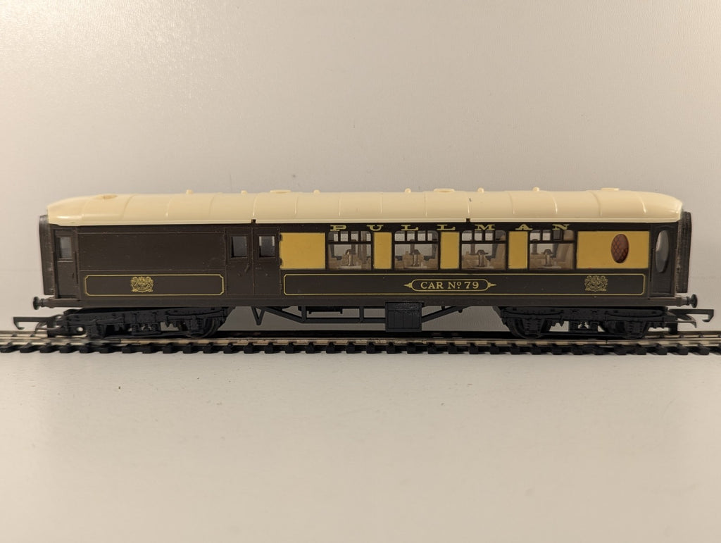 Tri-ang OO Gauge Pullman Brake Coach Passenger Coach Car No. 79