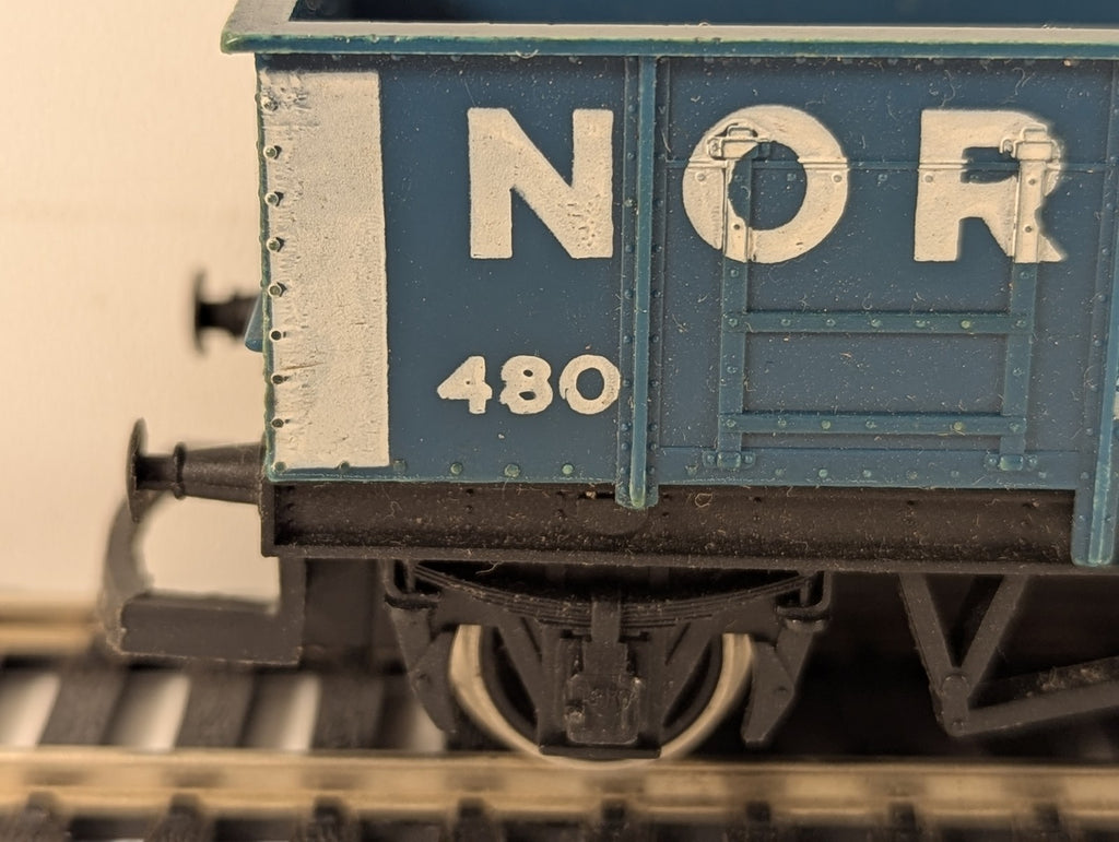Hornby OO Gauge 7-Plank Open Wagon Norstand Ltd Goods Wagon 480