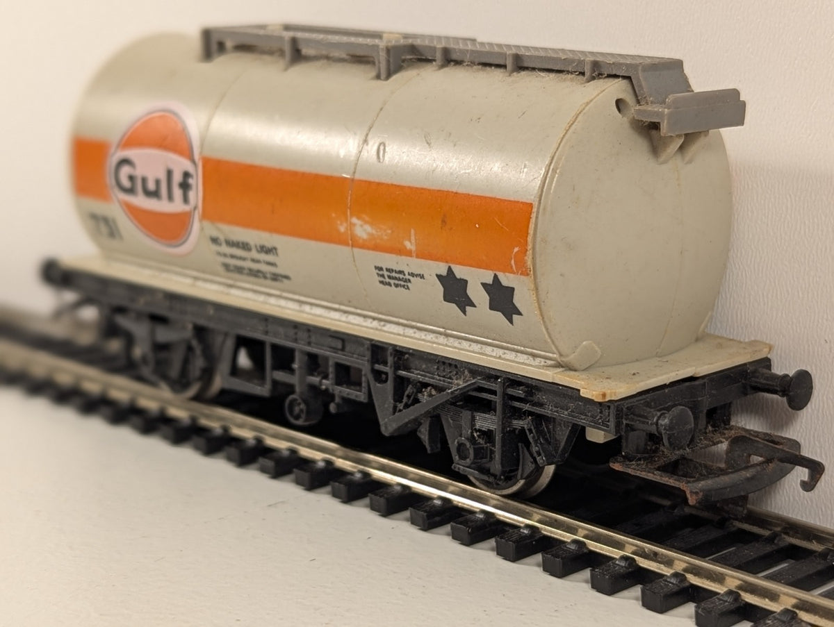 Hornby R731 OO Gauge Gulf Tank Wagon