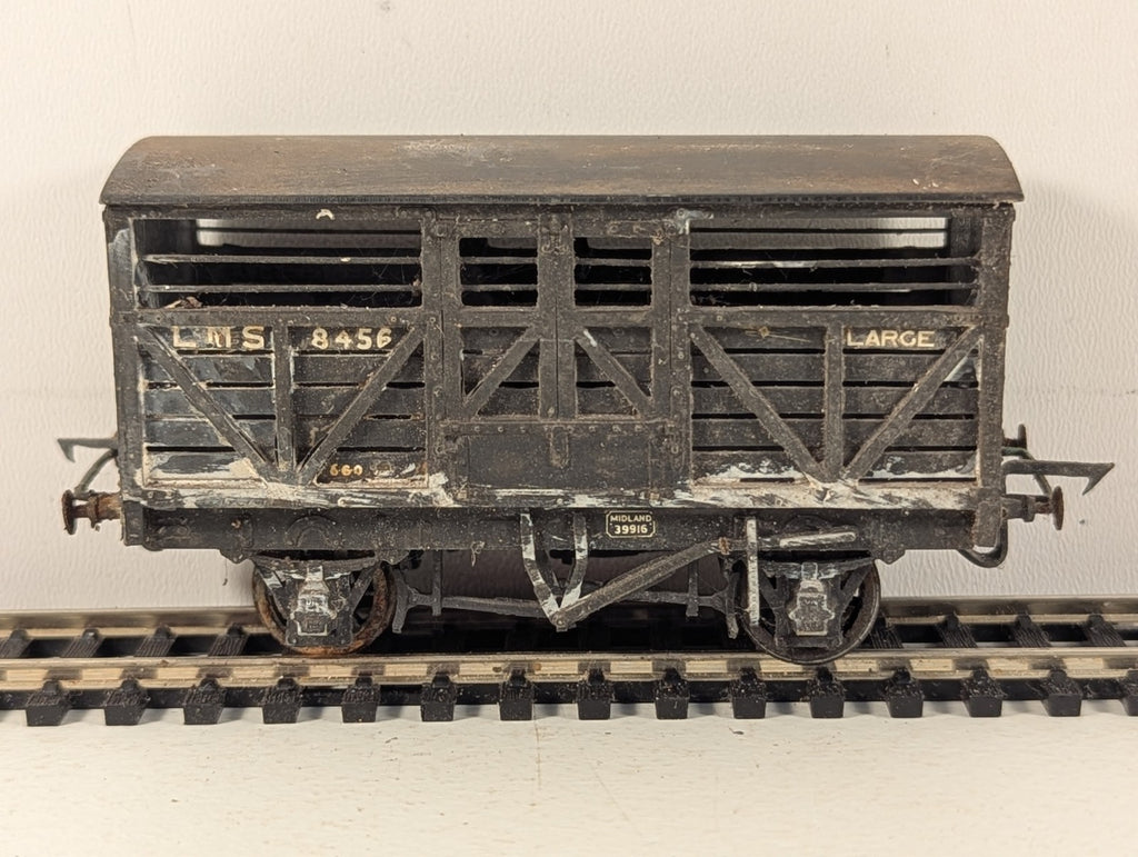 Kitbuilt OO Gauge LMS Cattle Wagon - Grey
