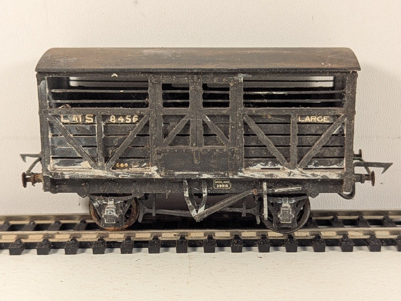Kitbuilt OO Gauge LMS Cattle Wagon - Grey
