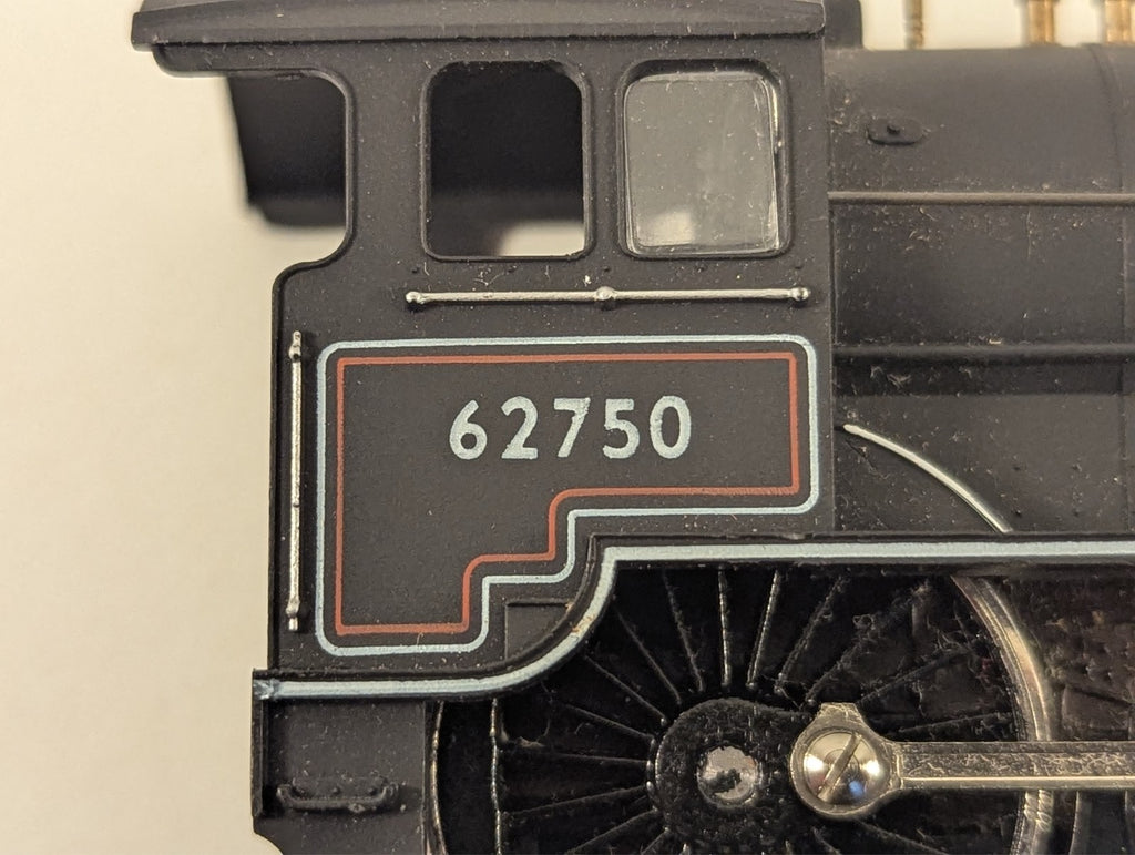 Hornby R860 OO Gauge D49/2 Hunt Class "Pytchley" Steam Locomotive