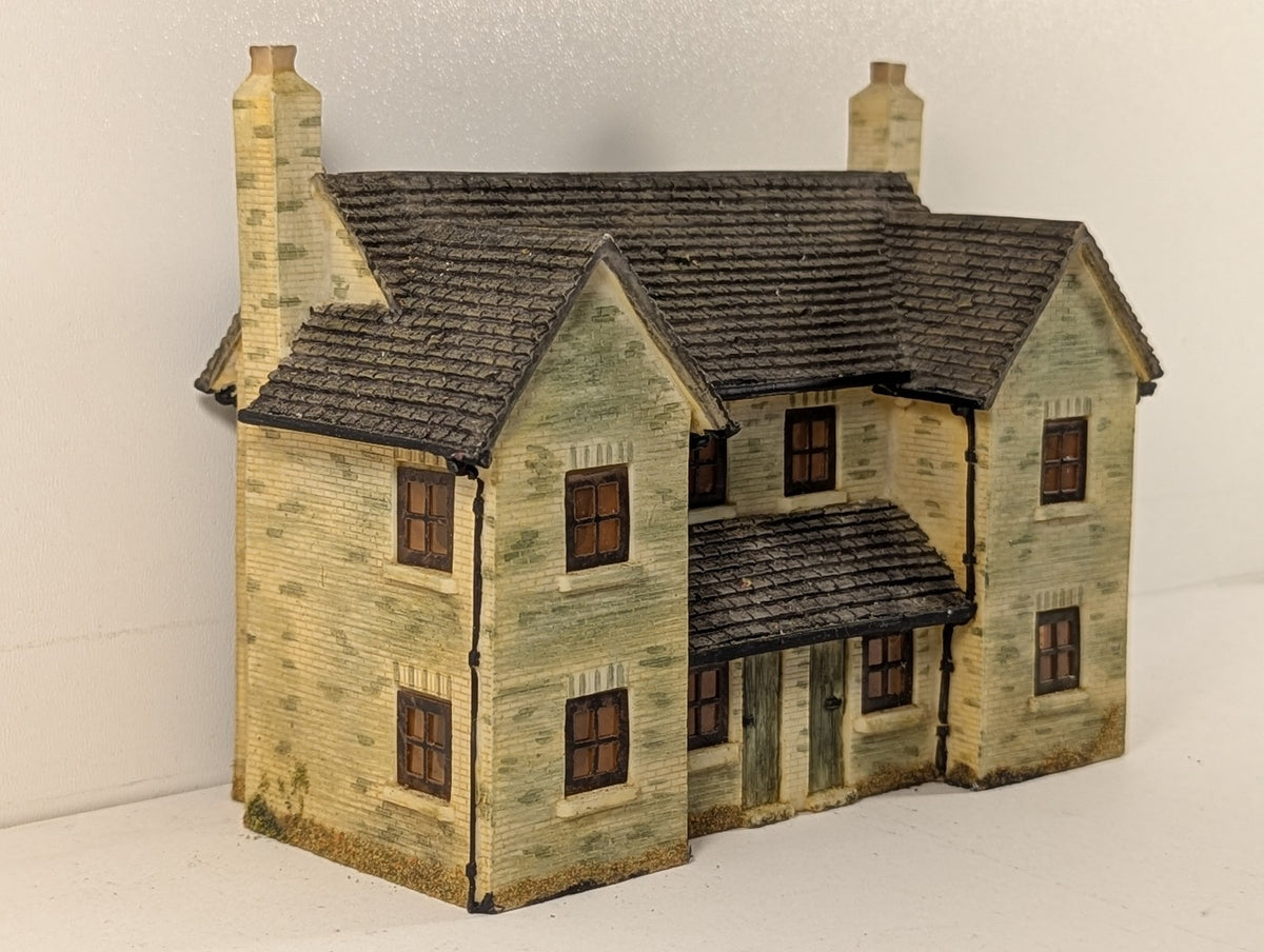 Hornby OO Gauge Skaledale Semi-Detached Cottages Model Railway Building R8621