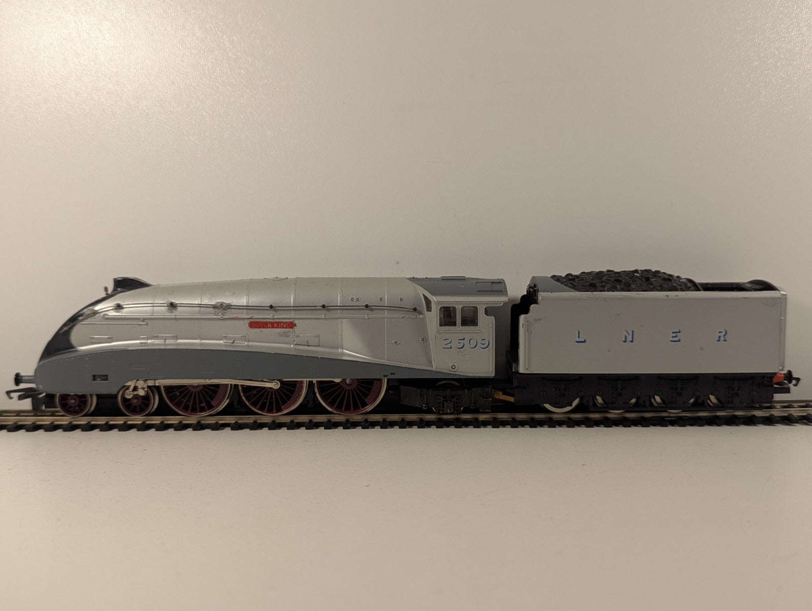 Hornby R30458 LNER Class A4 "Silver Link" Steam Locomotive OO Gauge - Boxed