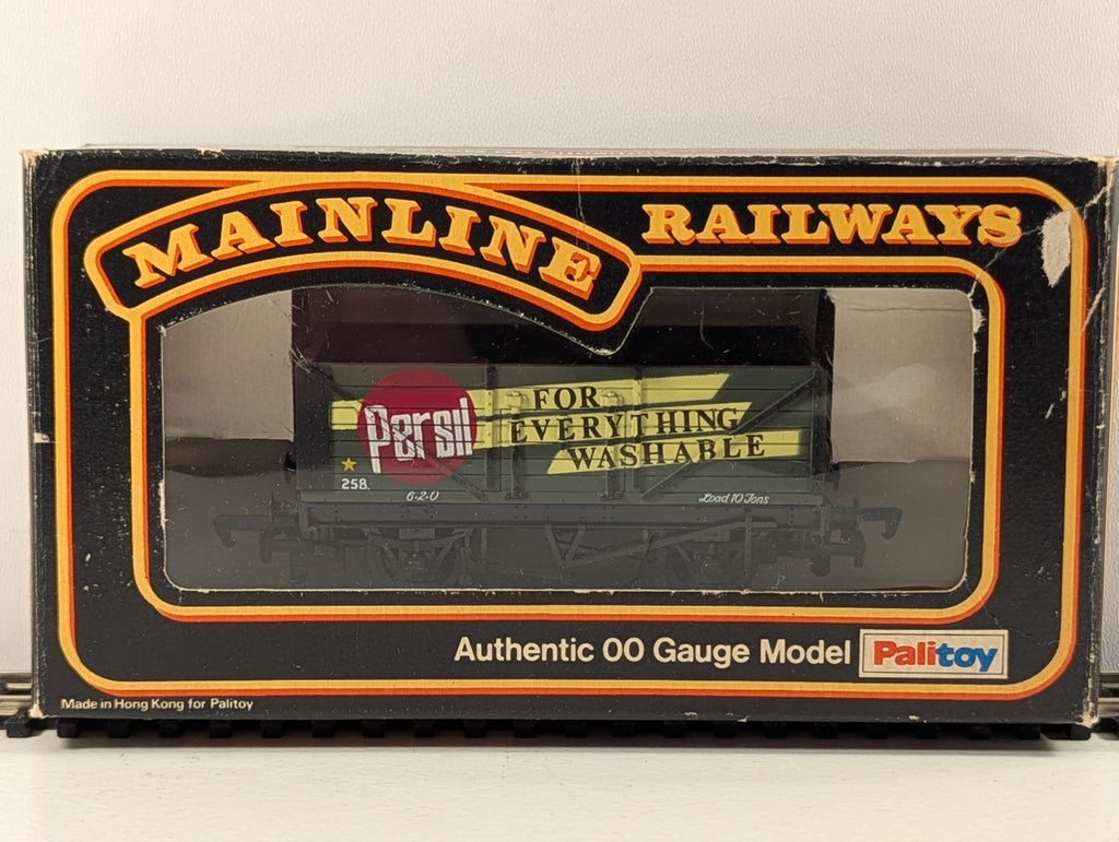 Mainline Railway 37-128 OO Gauge Green Persil 7 Plank Wagon Boxed