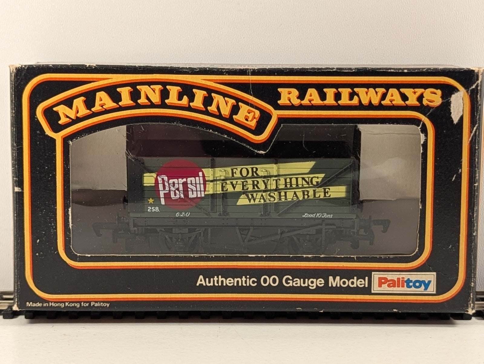 Mainline Railway 37-128 OO Gauge Green Persil 7 Plank Wagon Boxed