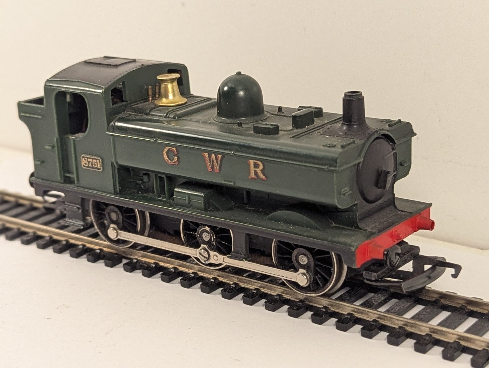 Hornby GWR 8751 Pannier Tank Locomotive OO Gauge - Needs Attention