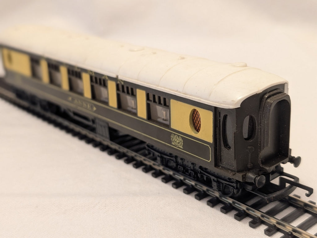 Tri-ang R228 OO Gauge Pullman Coach “Anne”