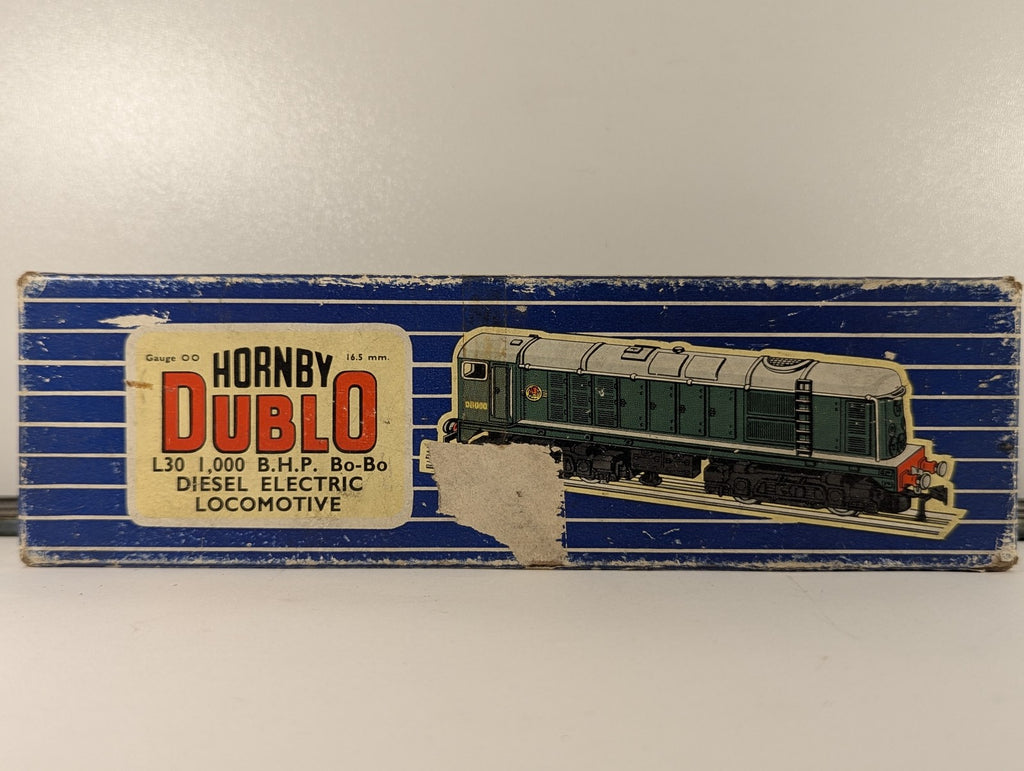 Hornby Dublo OO Gauge Class 20 Bo-Bo Diesel Electric Locomotive D8000 BR Green