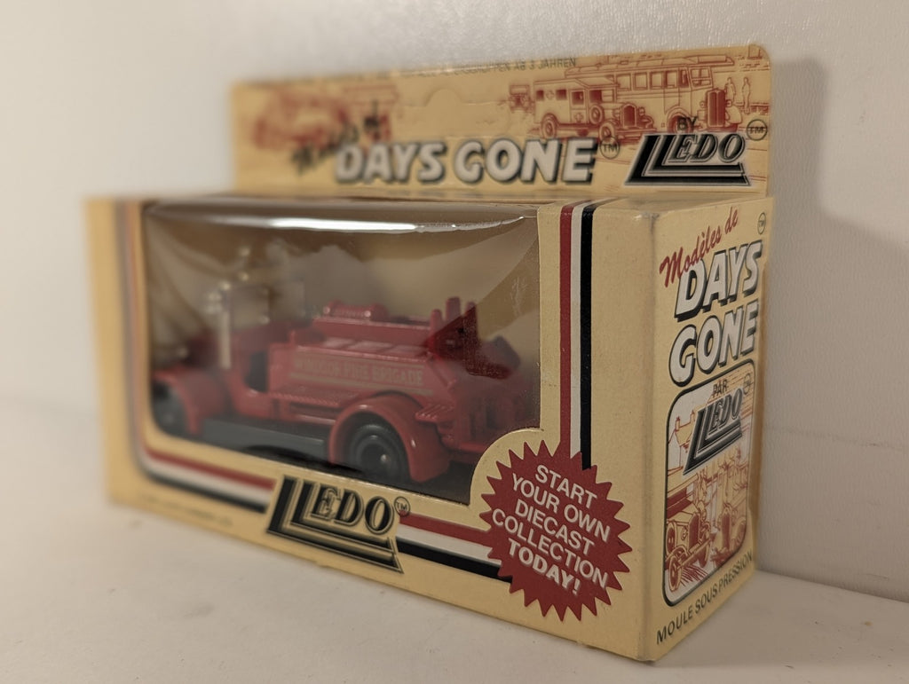 Lledo 1932 Dennis Fire Engine Diecast Model Vehicle Windsor Fire Brigade DG12