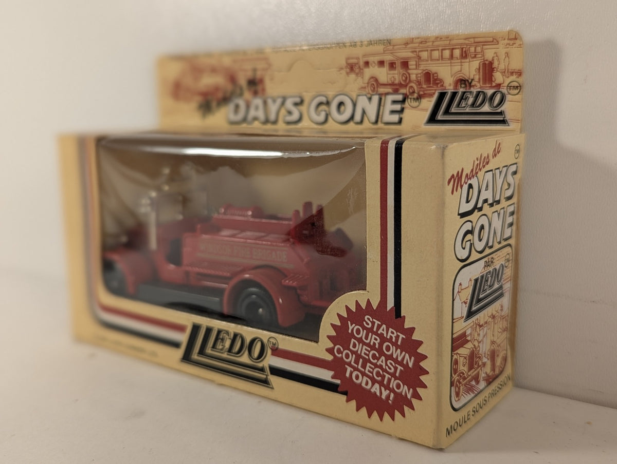 Lledo 1932 Dennis Fire Engine Diecast Model Vehicle Windsor Fire Brigade DG12