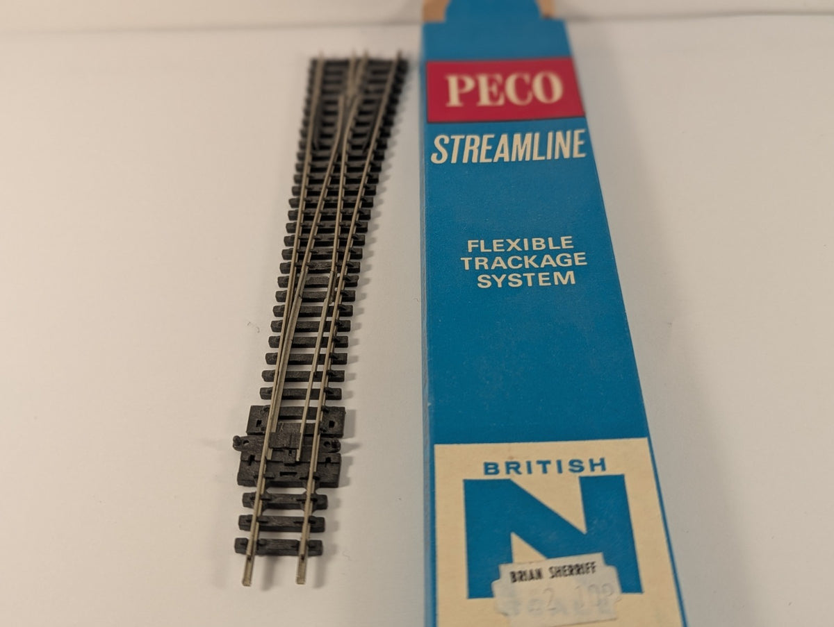 Peco SL-388X N Gauge Right Hand Turnout