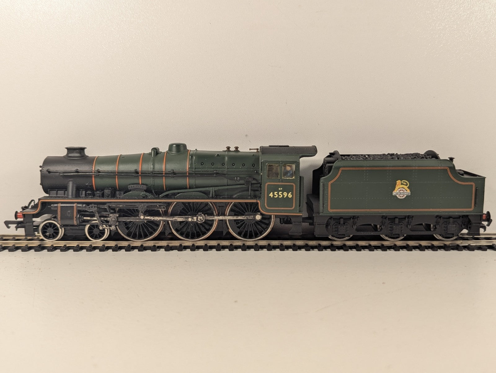 Bachmann 31-154 LMS Stanier Class 5XP Jubilee 4-6-0 'Bahamas'