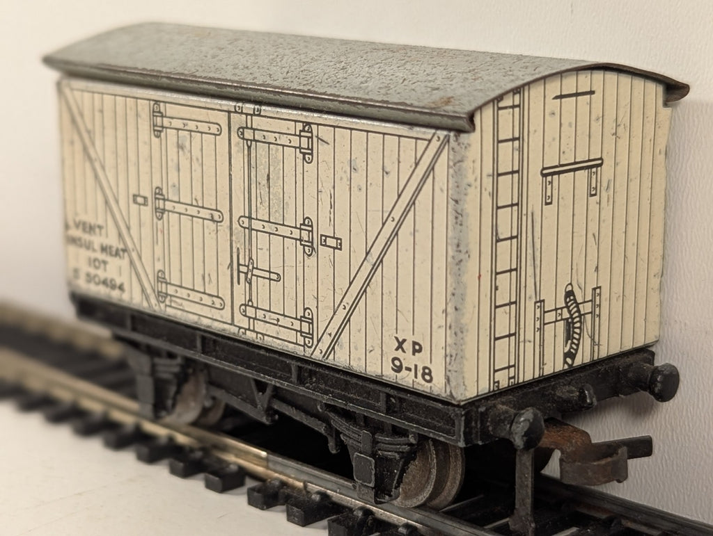 Hornby Dublo OO Gauge 10 Ton Ventilated Insulated Meat Van