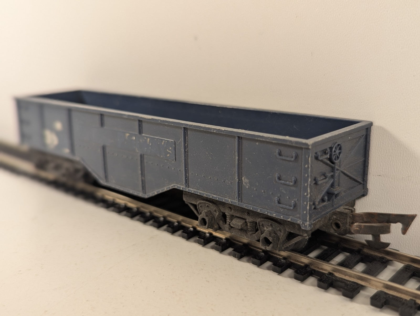 Tri-ang R.116 OO Gauge Gondola Wagon Blue