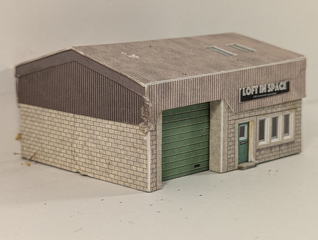 Metcalfe N Gauge Modern Industrial Unit Building PO284