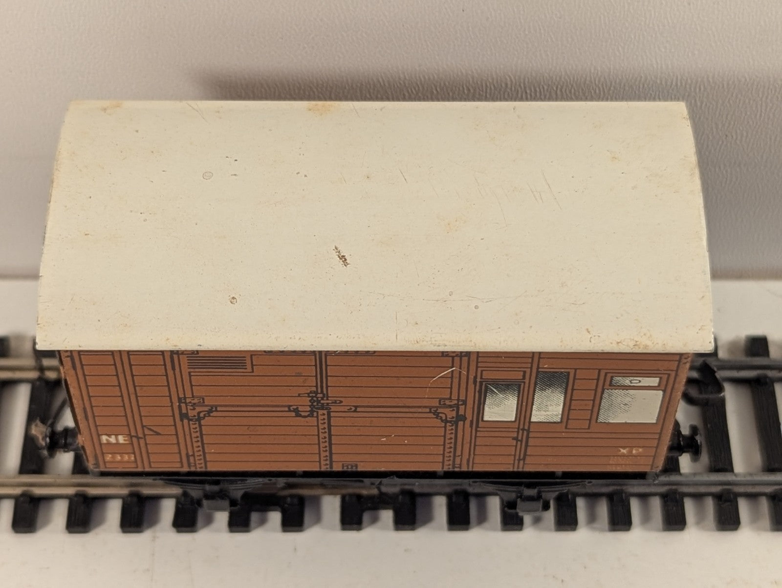 Hornby Dublo OO Gauge North Eastern D1 Horse Box