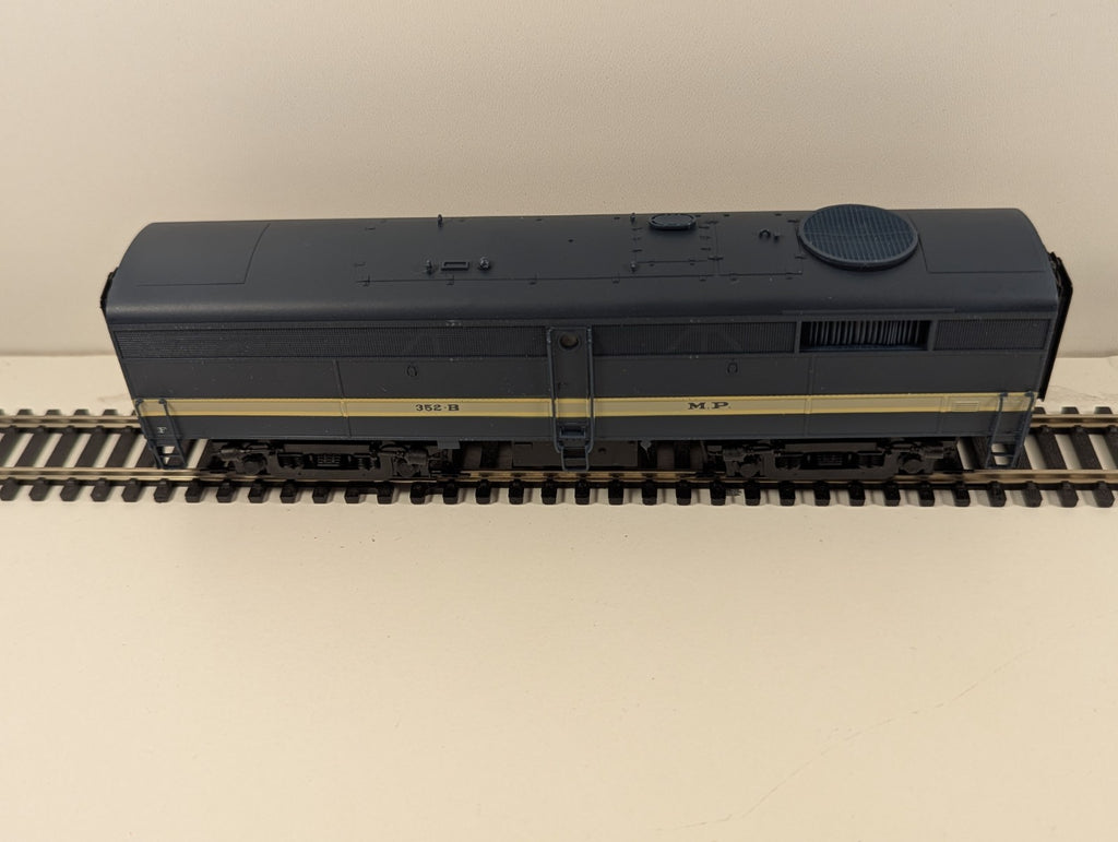 Proto 2000 7929 Alco FB-2 Diesel Locomotive – Missouri Pacific #352B – HO Gauge