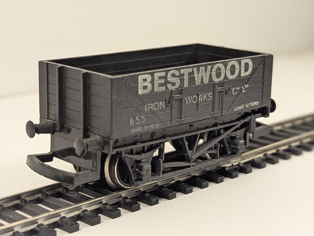 Hornby OO Gauge 8 Plank Wagon Bestwood Iron Works Goods Wagon 655