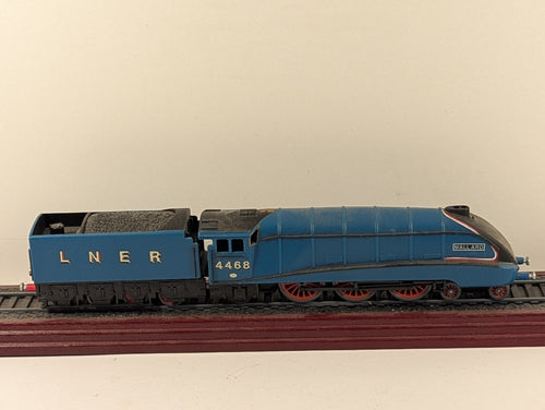 Atlas Editions LNER Class A4 4468 "Mallard" Static Model