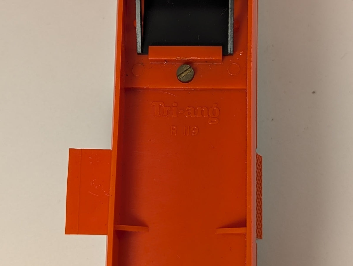 Tri-ang OO Gauge Operating Mail Coach Coaches Red/Orange R119