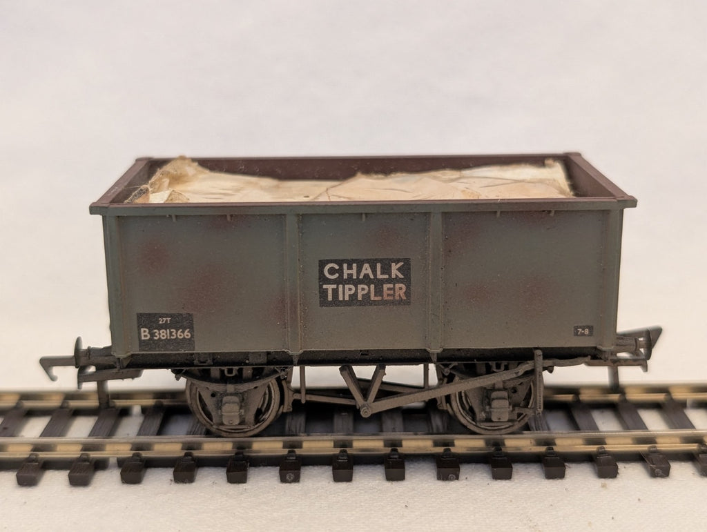 Bachmann OO Gauge 27T Chalk Tippler Goods Wagon B 381366 BR Grey 38