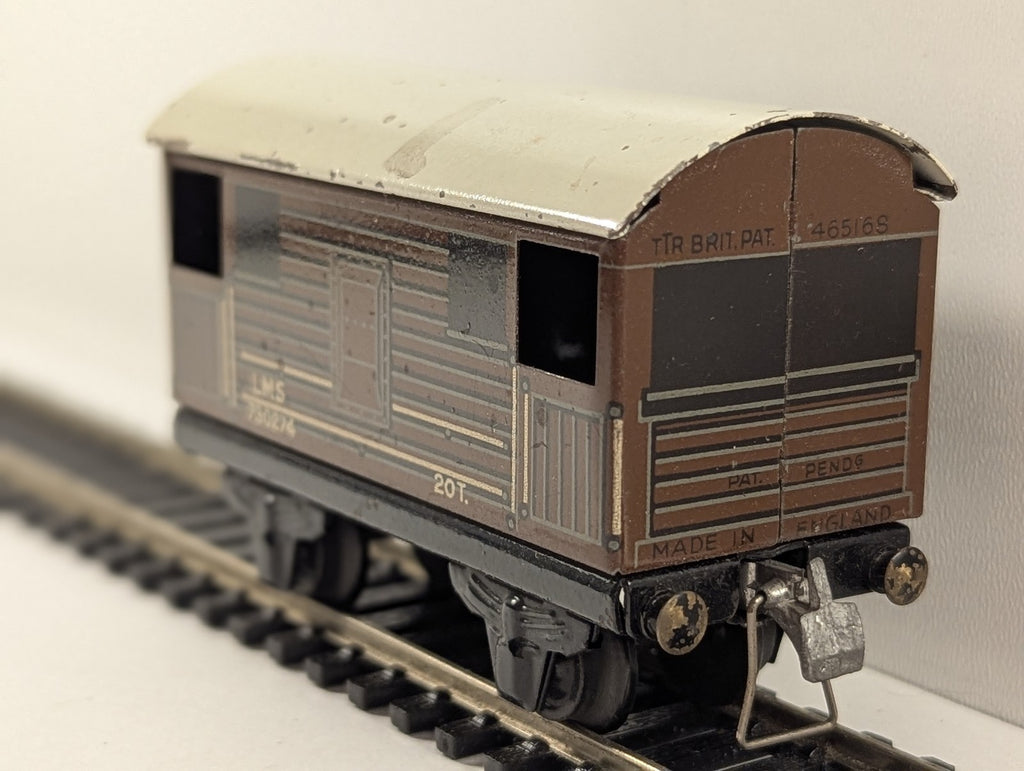 Trix Twin Railway OO Gauge LMS 20 Ton Goods Brake Van 730274 LMS Brown