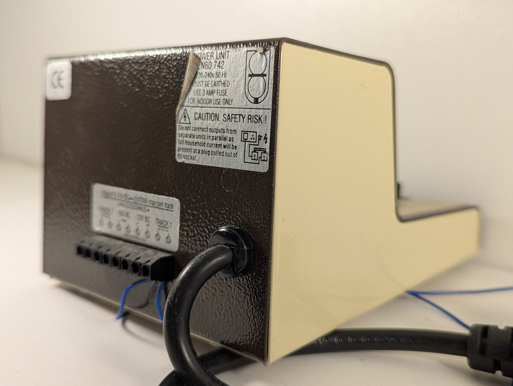 Gaugemaster Model D Twin Track Controller
