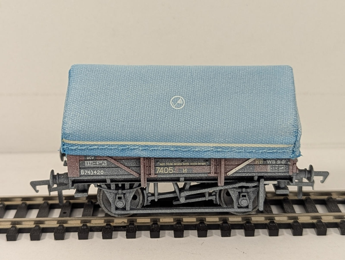 Bachmann Branch-Line OO Gauge 5 Plank China Clay Wagon with Hood Goods Wagon