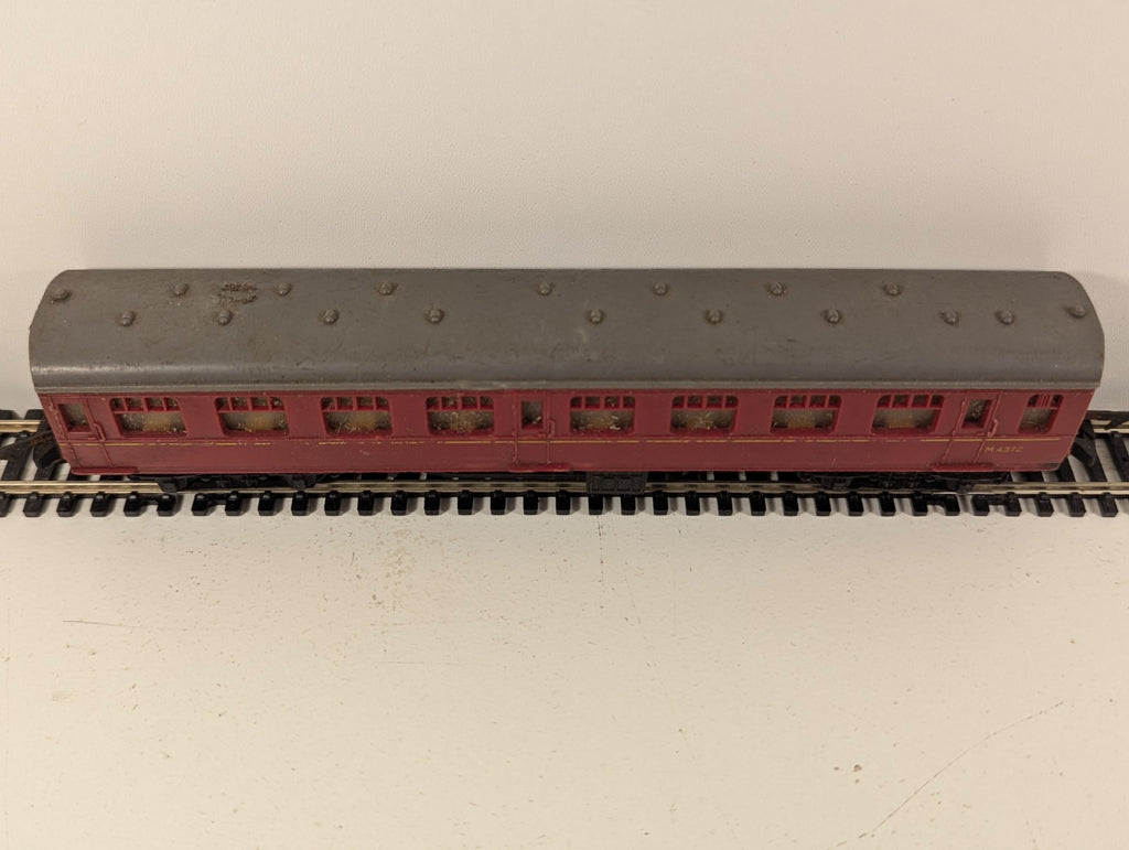 Jouef HO Gauge BR Mk1 Maroon Passenger Coach