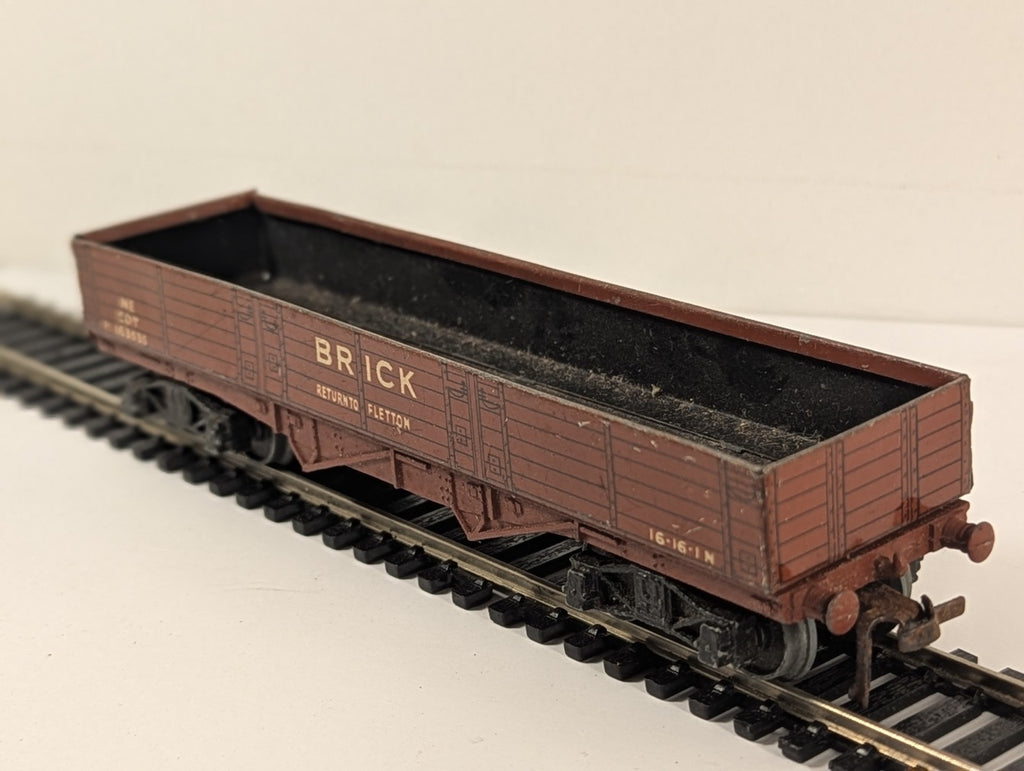 Hornby Dublo OO Gauge 50T Brick Truck Wagon E163535