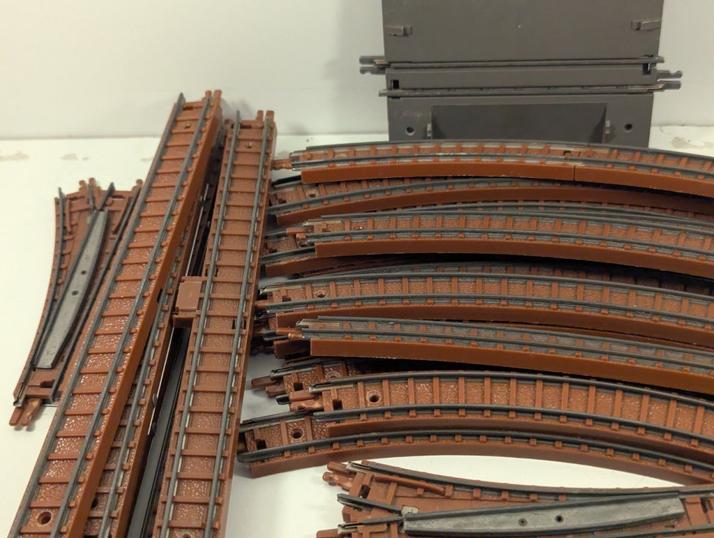 Tri-ang TT Gauge Track and Level Crossing Bundle
