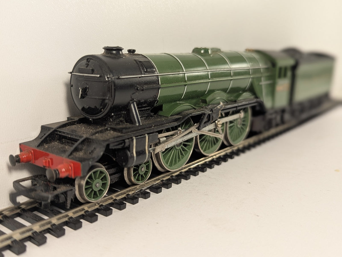 Hornby OO Gauge Class A3 'Flying Scotsman' Steam Locomotive 4472 LNER Green