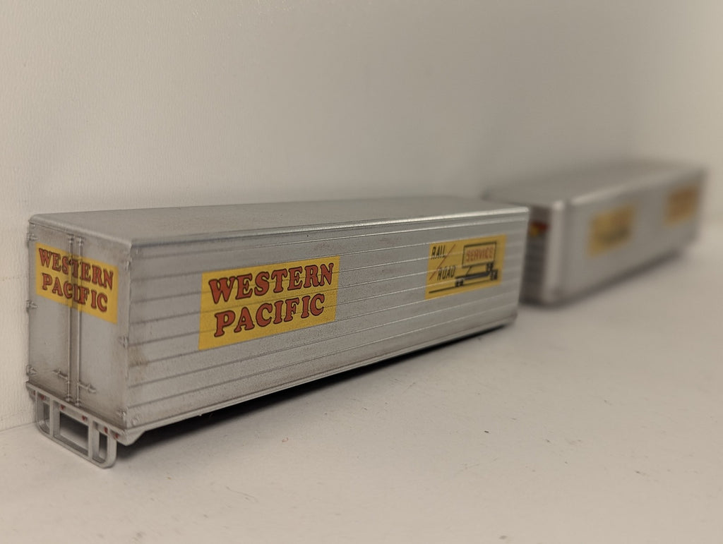 Walthers HO Gauge 89' F89F TOFC Flat TTX-Triple 28 with Western Pacific Trailers