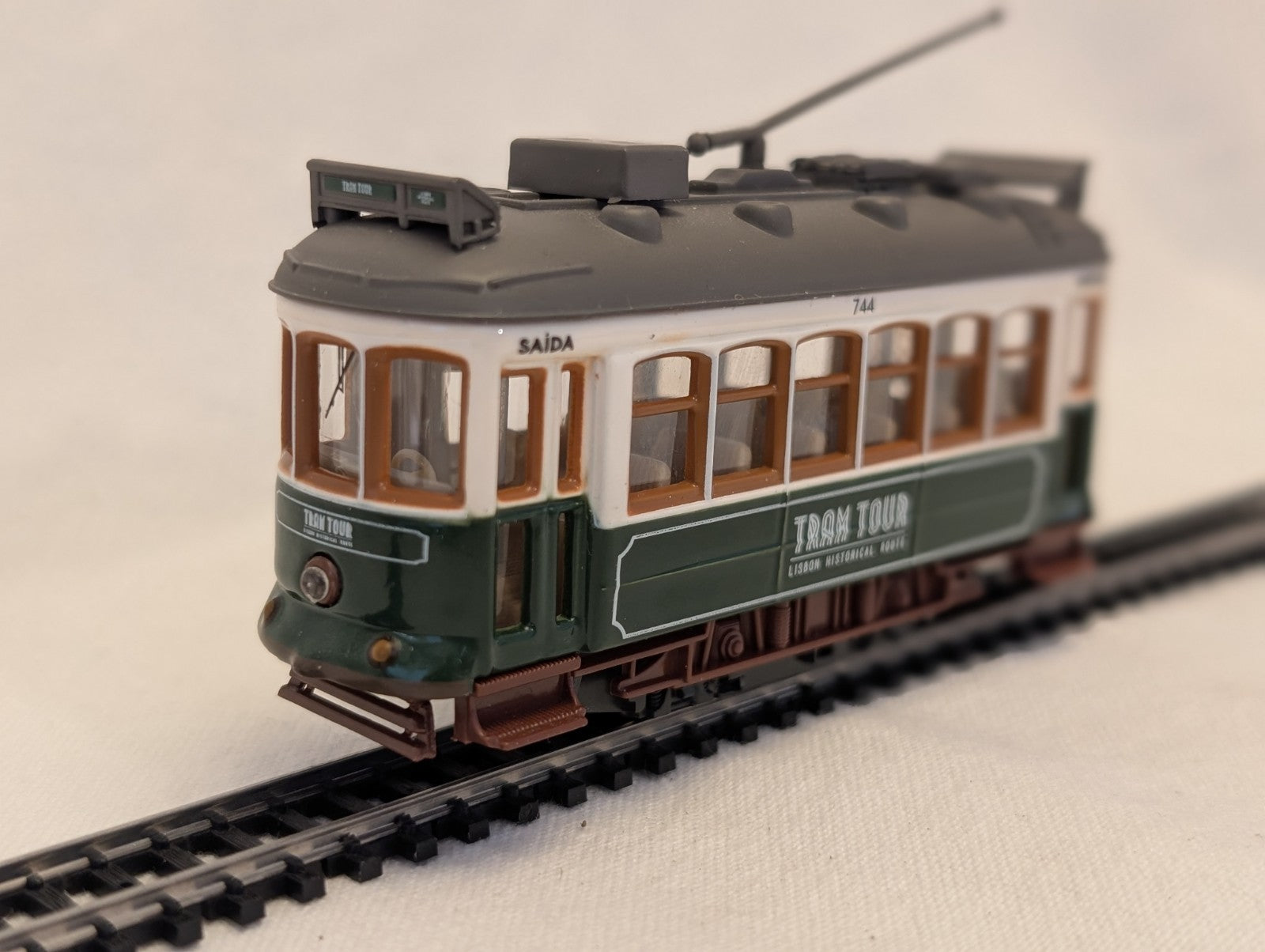 HOe Gauge Kato Hills Tramcar Tour Motorised Lisbon Historical Route Tram Tour