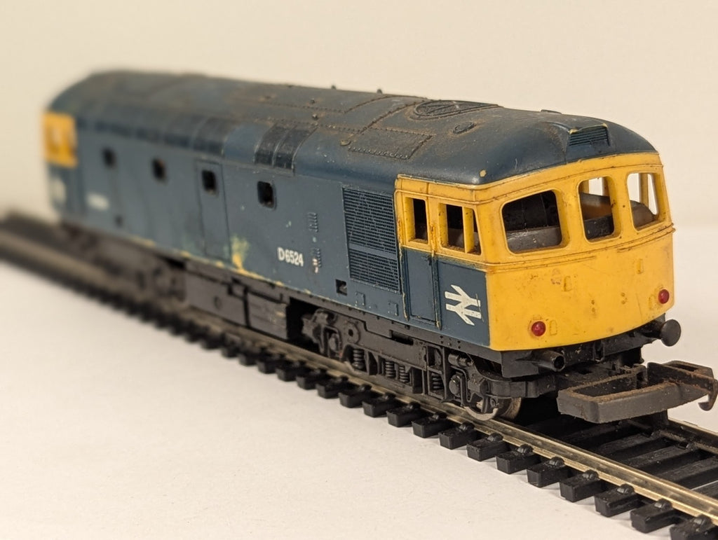 Lima 205114 HO Gauge BR Blue Class 33 Diesel – Missing Buffer