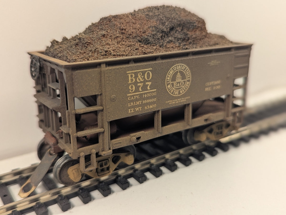 Roundhouse HO B&O Ore Hopper With Load
