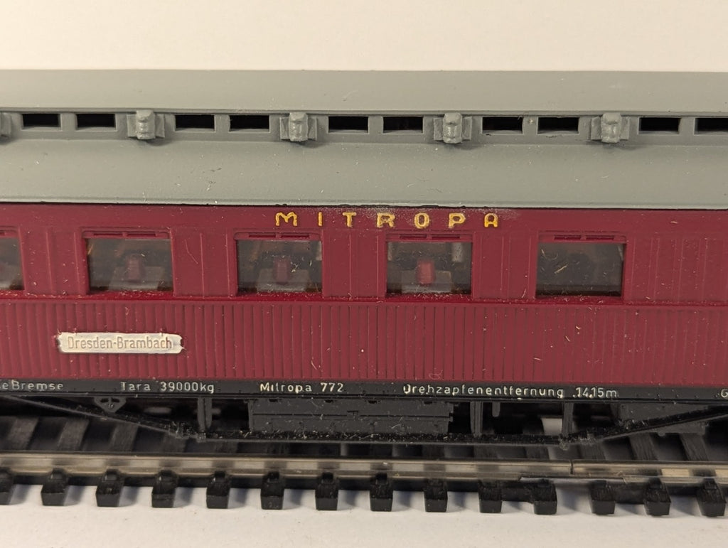 VEB Modellbahnwagen Dresden 426/874 HO Gauge MITROPA Dining Car