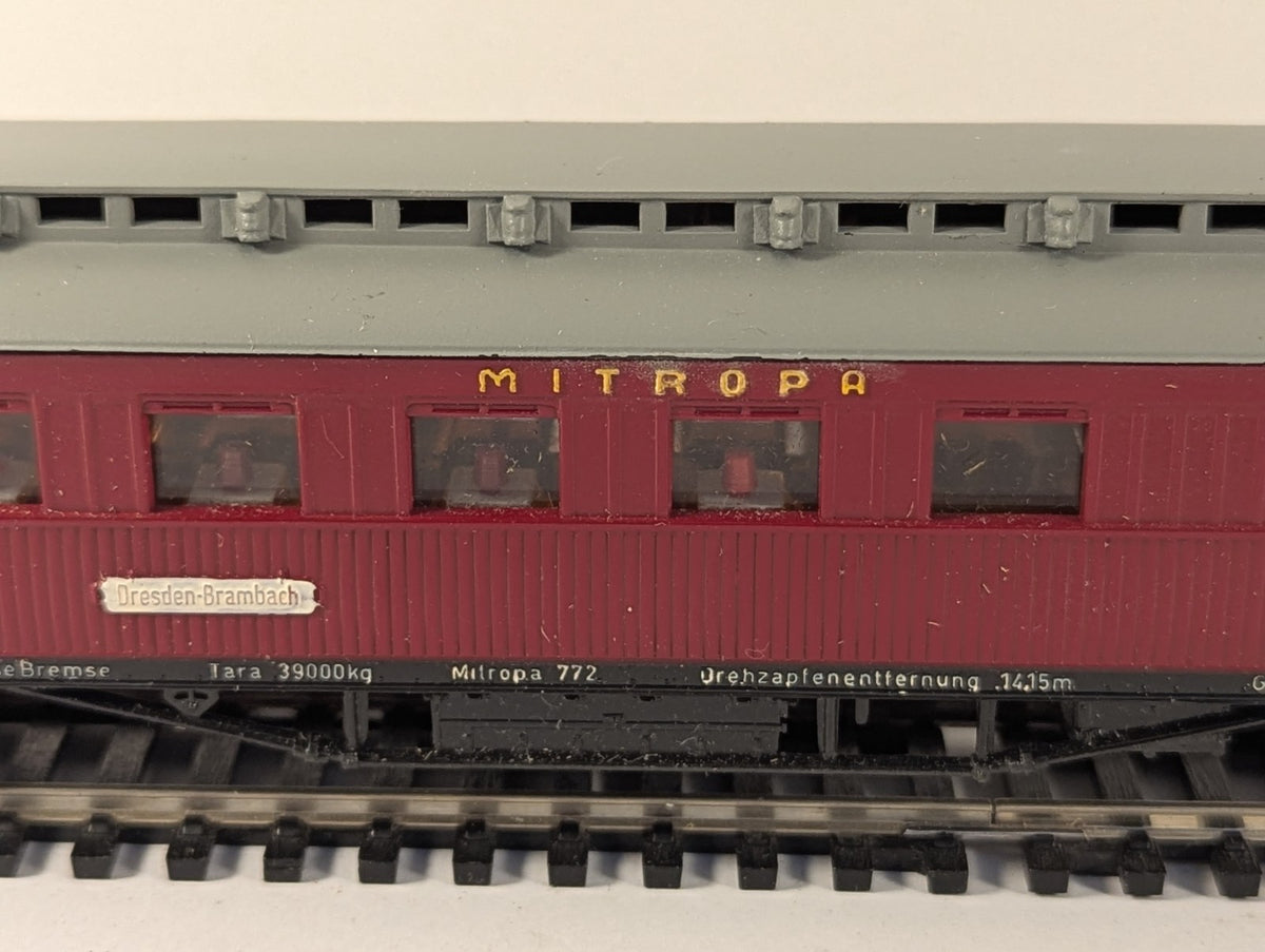 VEB Modellbahnwagen Dresden 426/874 HO Gauge MITROPA Dining Car