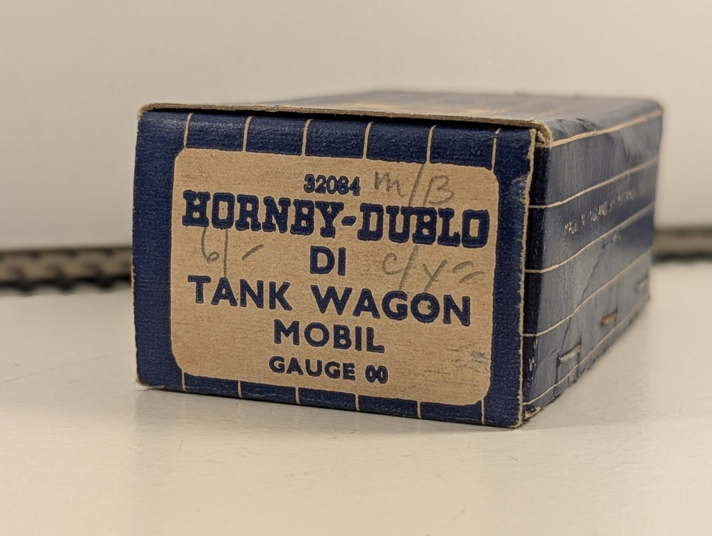 Hornby Dublo 32082 OO Gauge Shell Lubricating Oil Tanker - Wrong Box