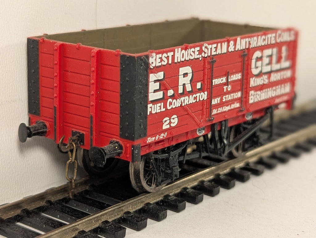 Bachmann OO Gauge 7 Plank Wagon 'E.R. Gell' Goods Wagon 29 E.R. Gell Red 37-078