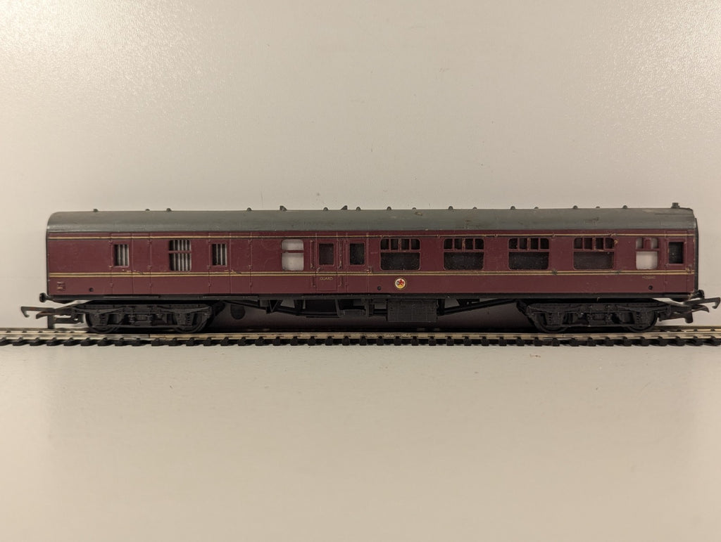 Mainline OO Gauge BR Mk1 BSK Brake Second Corridor Passenger Coach