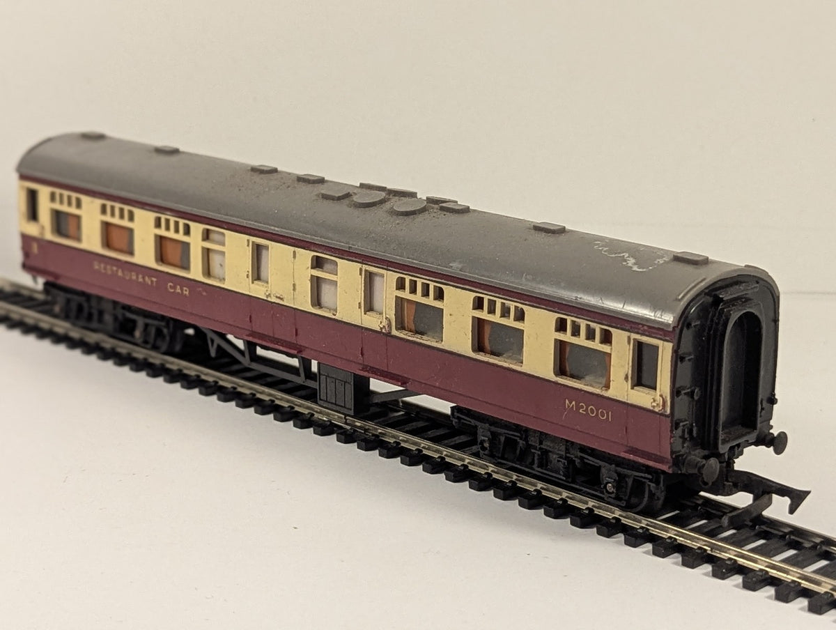Tri-ang OO Gauge BR Restaurant Car Passenger Coach M2001 BR Crimson and Cream