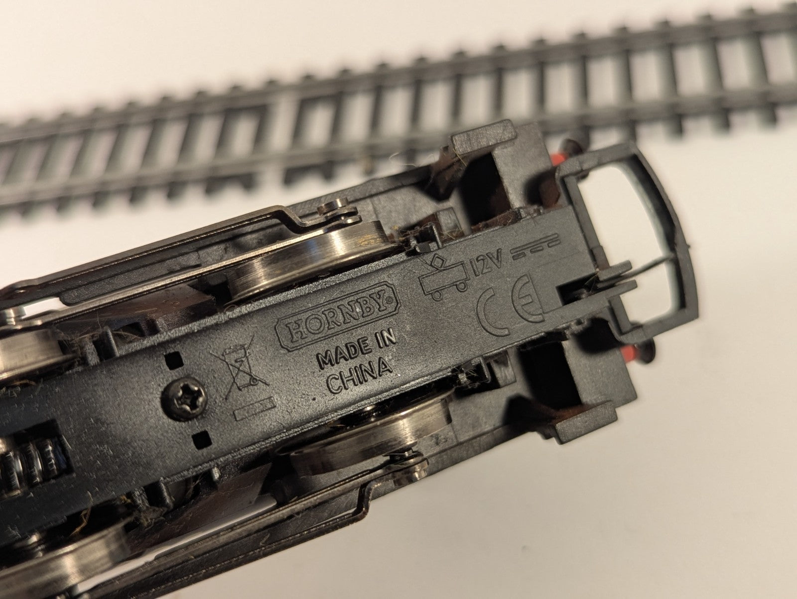 Hornby R3292 OO Gauge Class 0F Pug Collectors Club Poor Runner