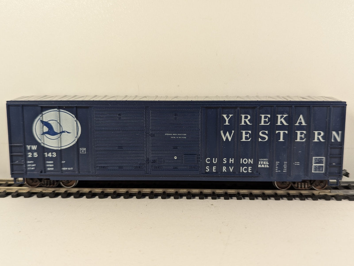 Roundhouse HO Gauge 50' FMC DD Box Car Boxcar 25143 Yreka Western 3647