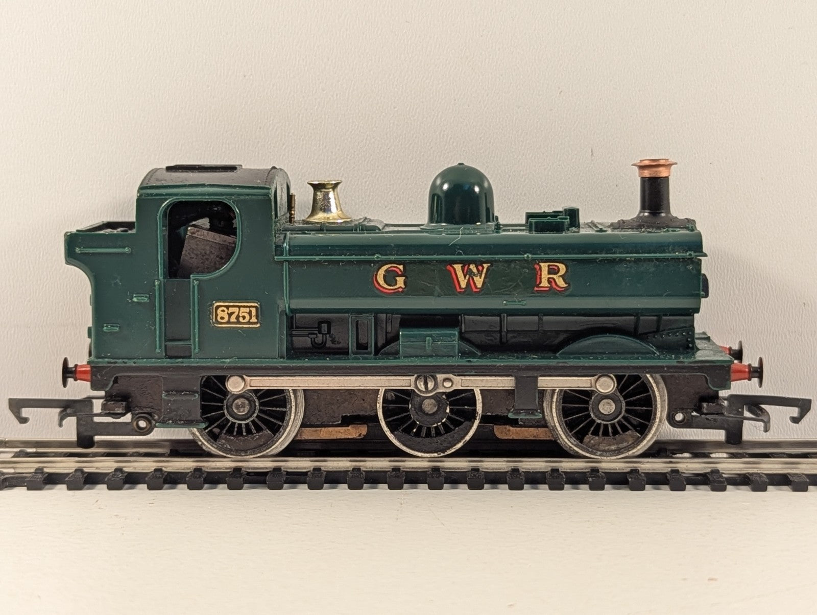 Hornby R041 OO Gauge GWR 57xx Pannier Tank Loco