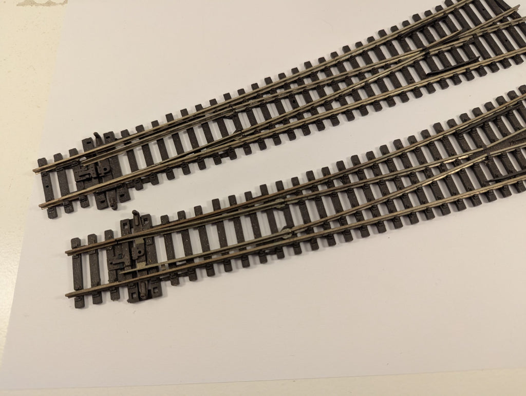 Peco OO Gauge Points x2